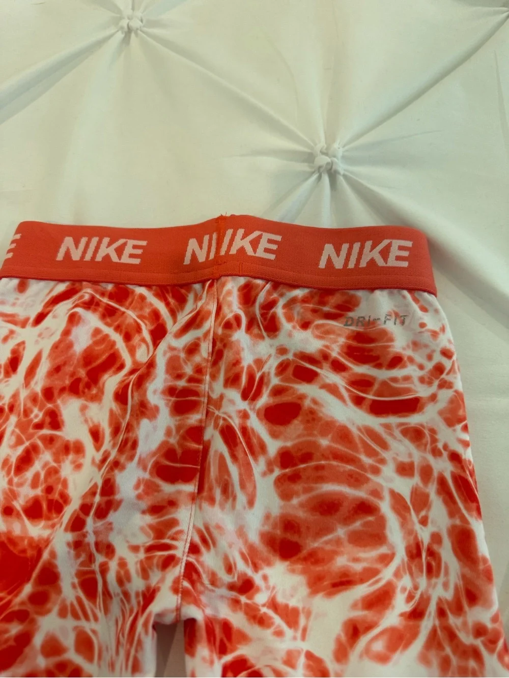 Kids 4T Nike Dri-FIT Girls Leggings Size 4T Red & White Marble Print